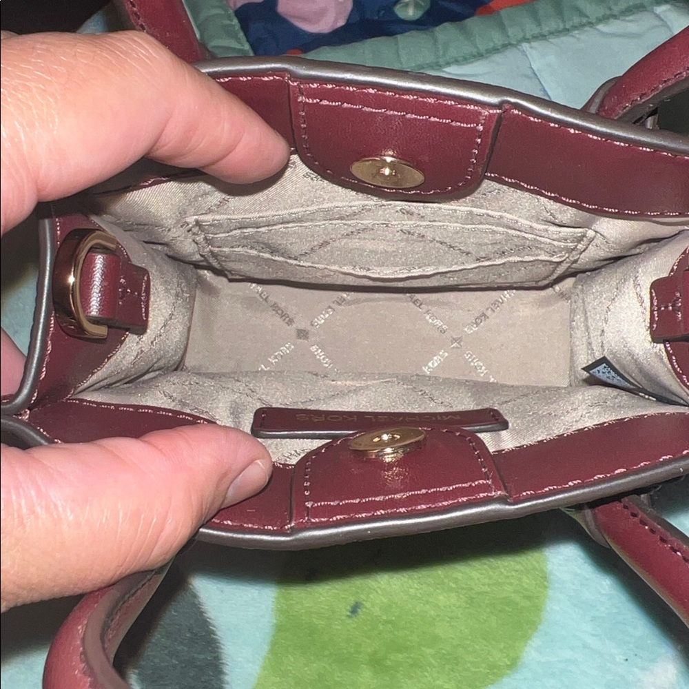 Michael Kors Mercer XS Leather Crossbody Bag - Picture 10 of 10